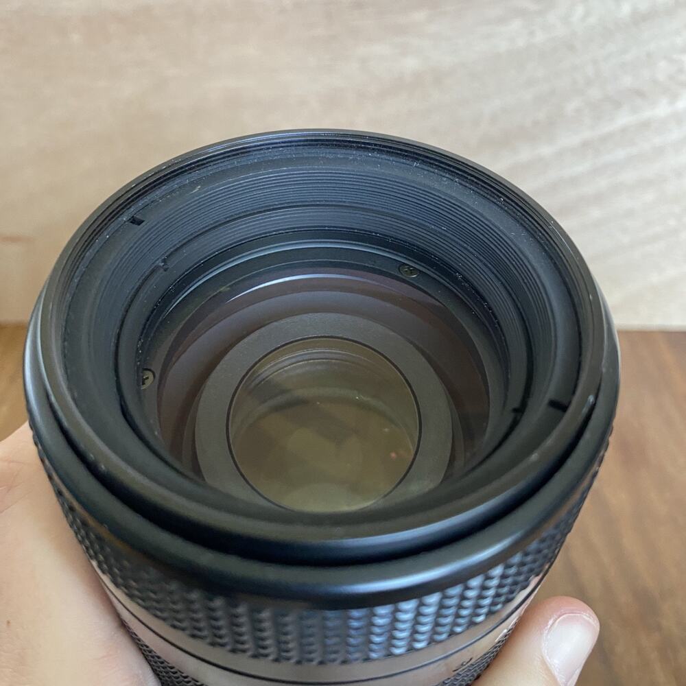 Nikon AF Nikkor 70-210mm 1:4-5.6 D Zoom Camera Lens - Picture 6 of 7